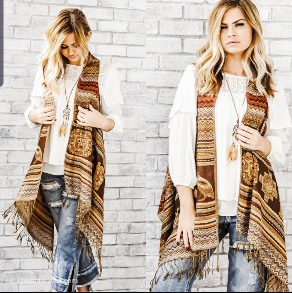 Last 1! Pashmina fringed Aztec print khaki vest - Picture 2 of 5